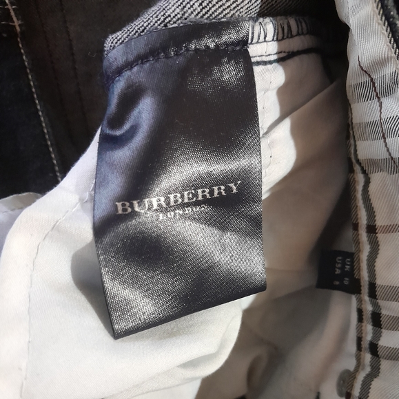Burberry Jean's *8* - Picture 4 of 6